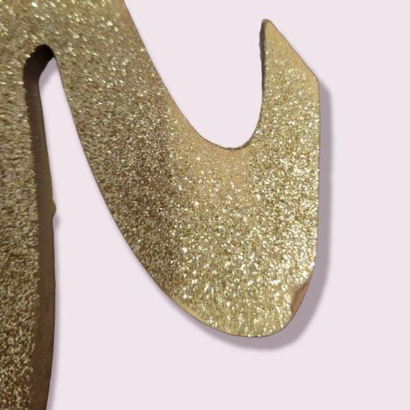 3/$15 🔴 Gold Glitter Mr &‎ Mrs Hanging Wood Signs - Picture 2 of 4